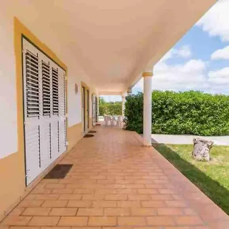 4 Bedroom Lombos With Pool In Porches Villa *