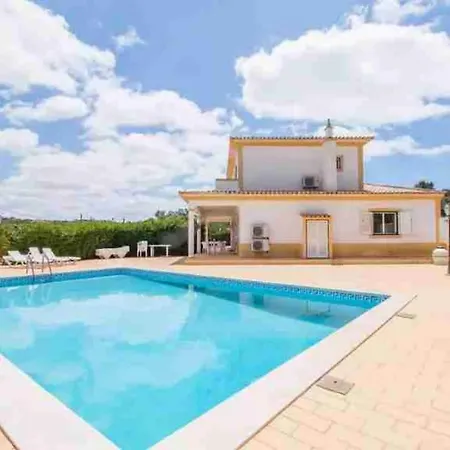 Villa 4 Bedroom Lombos With Pool In Porches