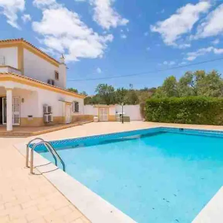 Villa 4 Bedroom Lombos With Pool In Porches Lagoa (Algarve)