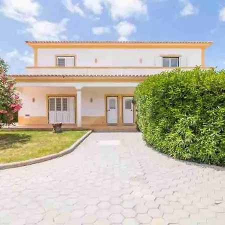 4 Bedroom Lombos With Pool In Porches Villa Lagoa (Algarve)