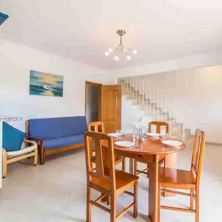 4 Bedroom Lombos With Pool In Porches Villa Lagoa (Algarve)